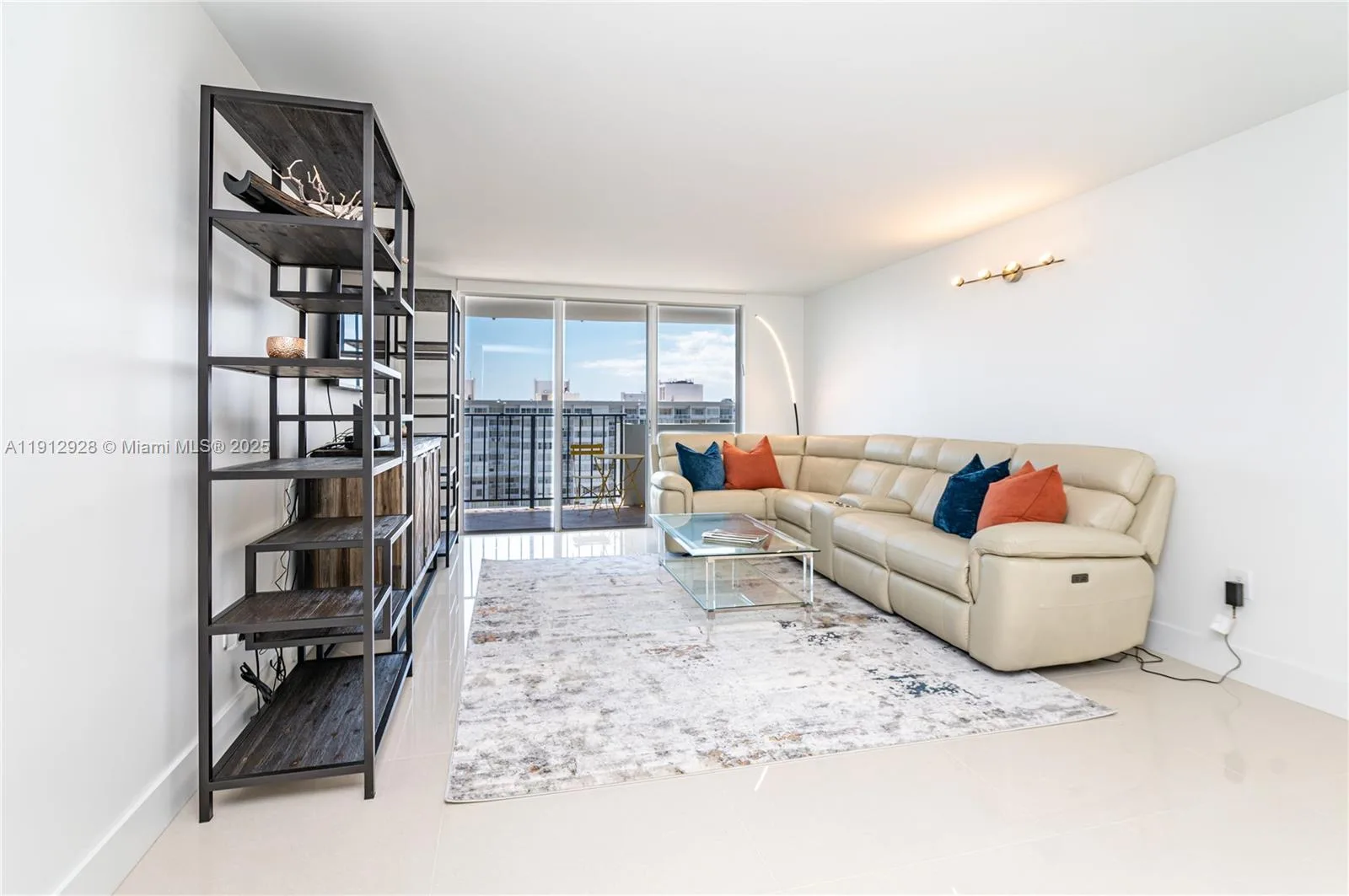 2780 NE 183rd St # 2014, Aventura, FL 33160 photo 2