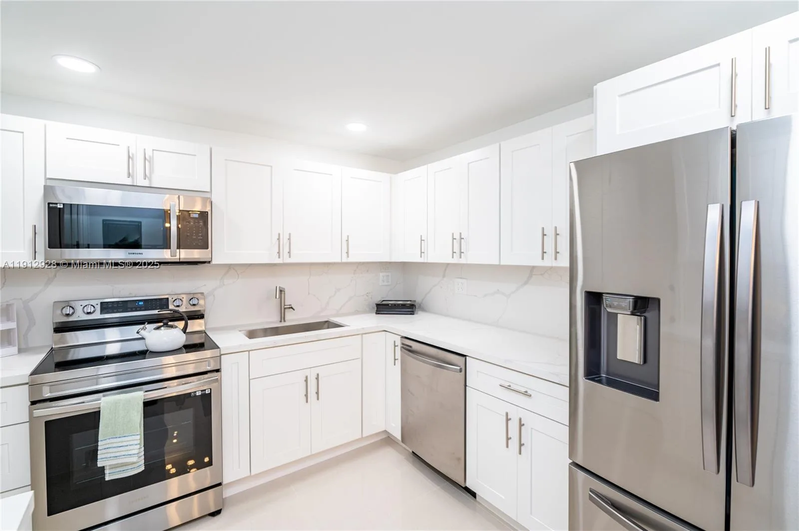 2780 NE 183rd St # 2014, Aventura, FL 33160 photo 7
