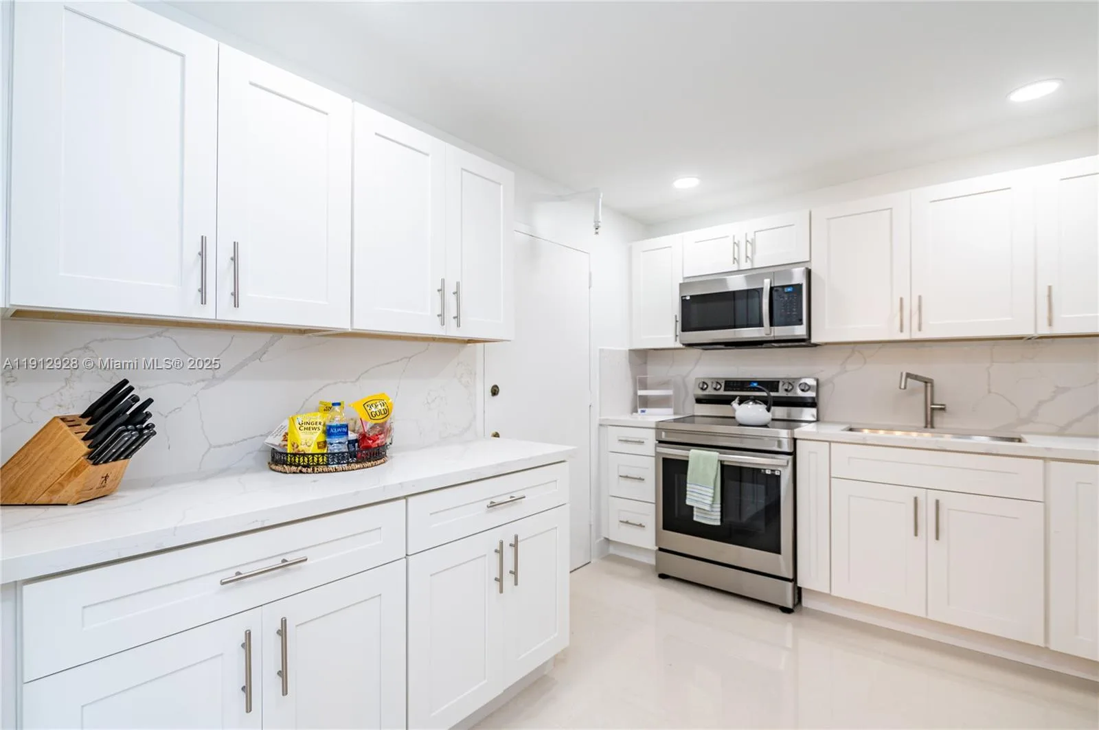2780 NE 183rd St # 2014, Aventura, FL 33160 photo 8