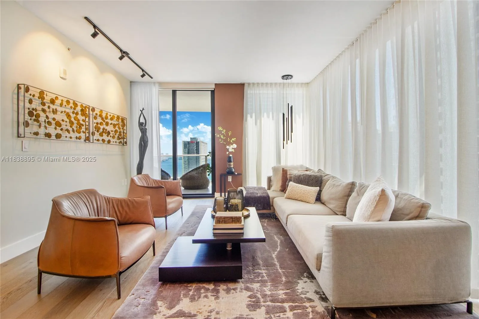 1010 Brickell Ave # 3105, Miami, FL 33131 photo 11