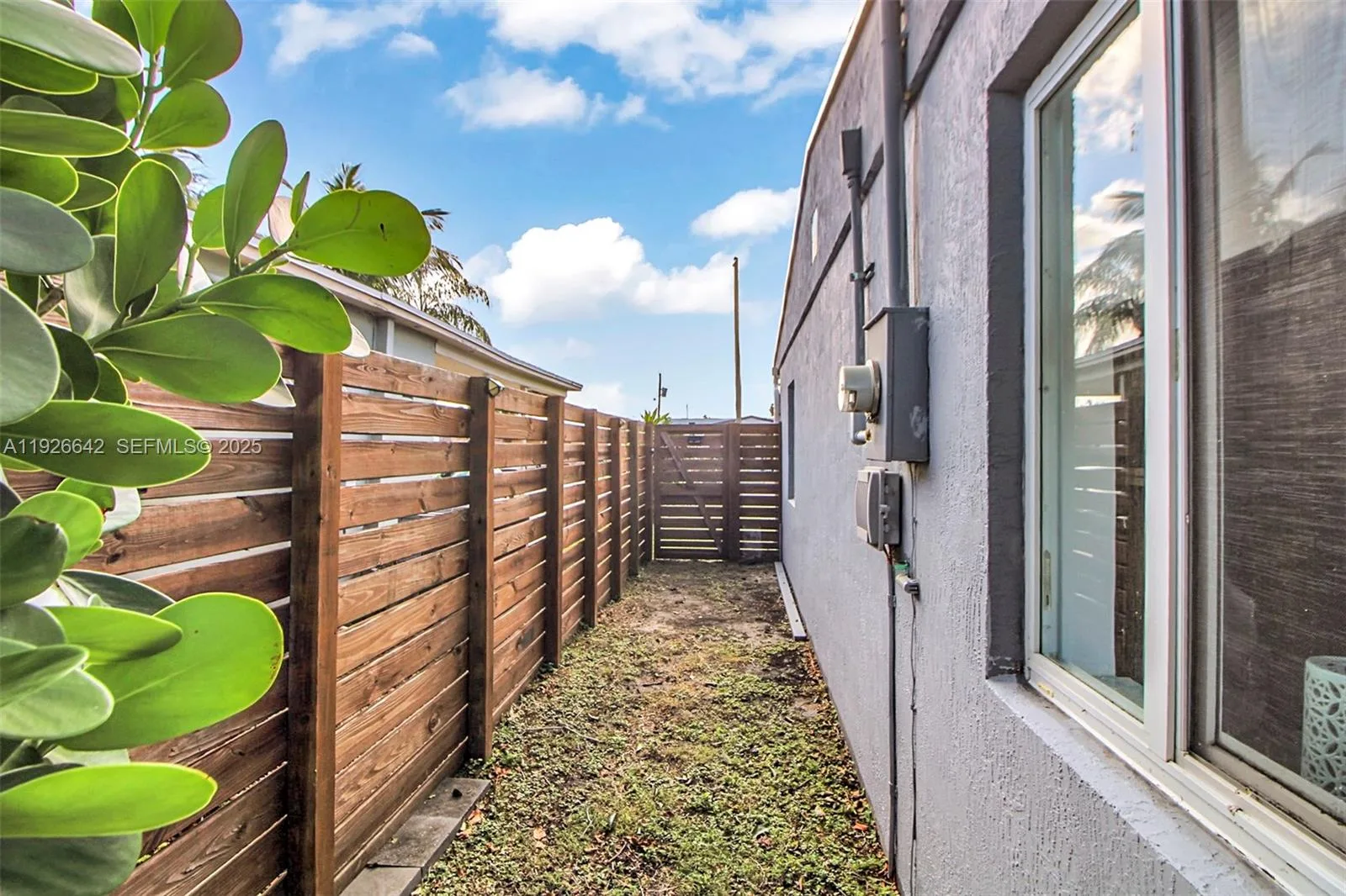 201 NW 51st Ct, Oakland Park, FL 33309 photo 7