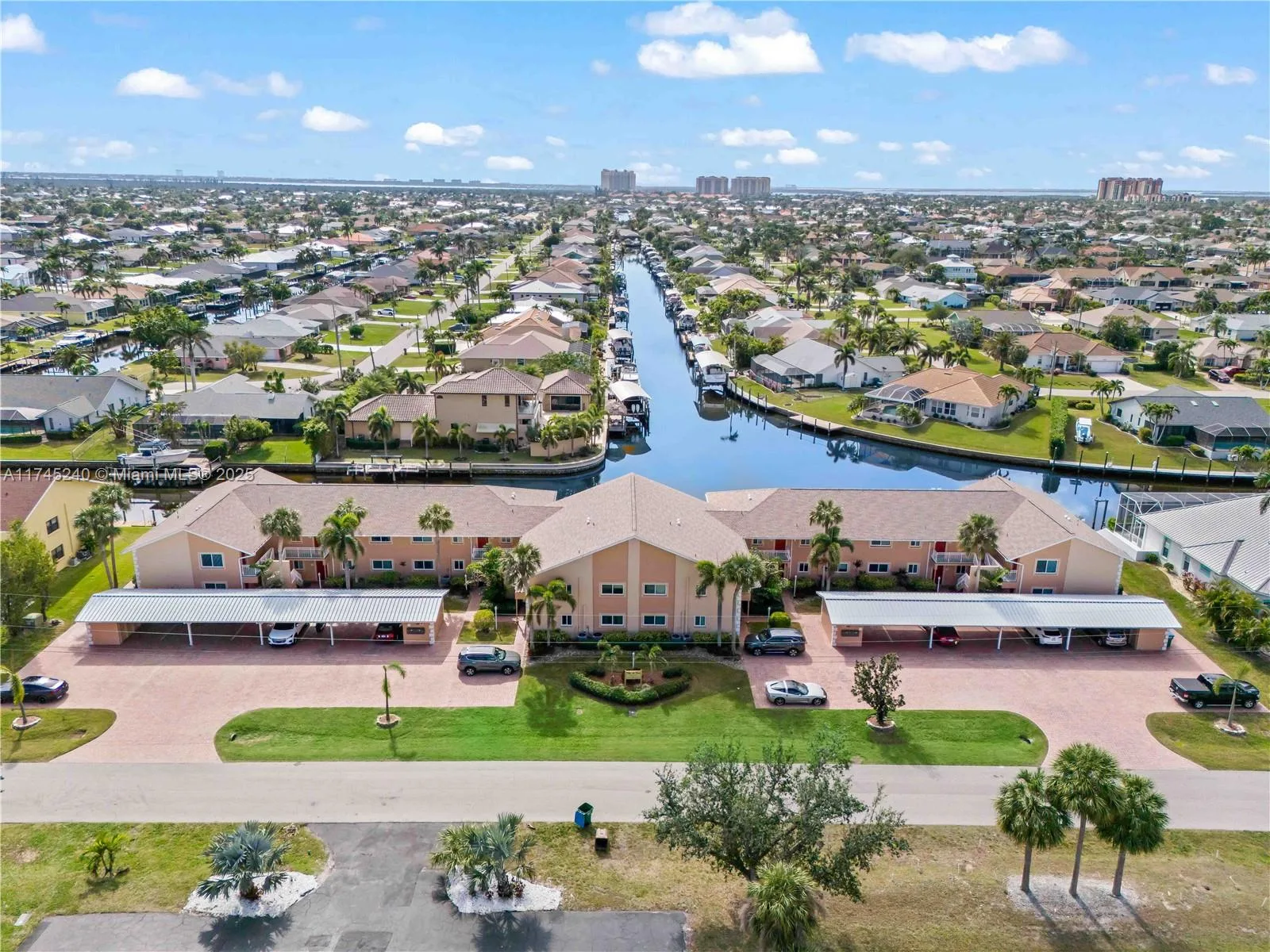 1118 SW 48th TER # 103, Cape Coral, FL 33914