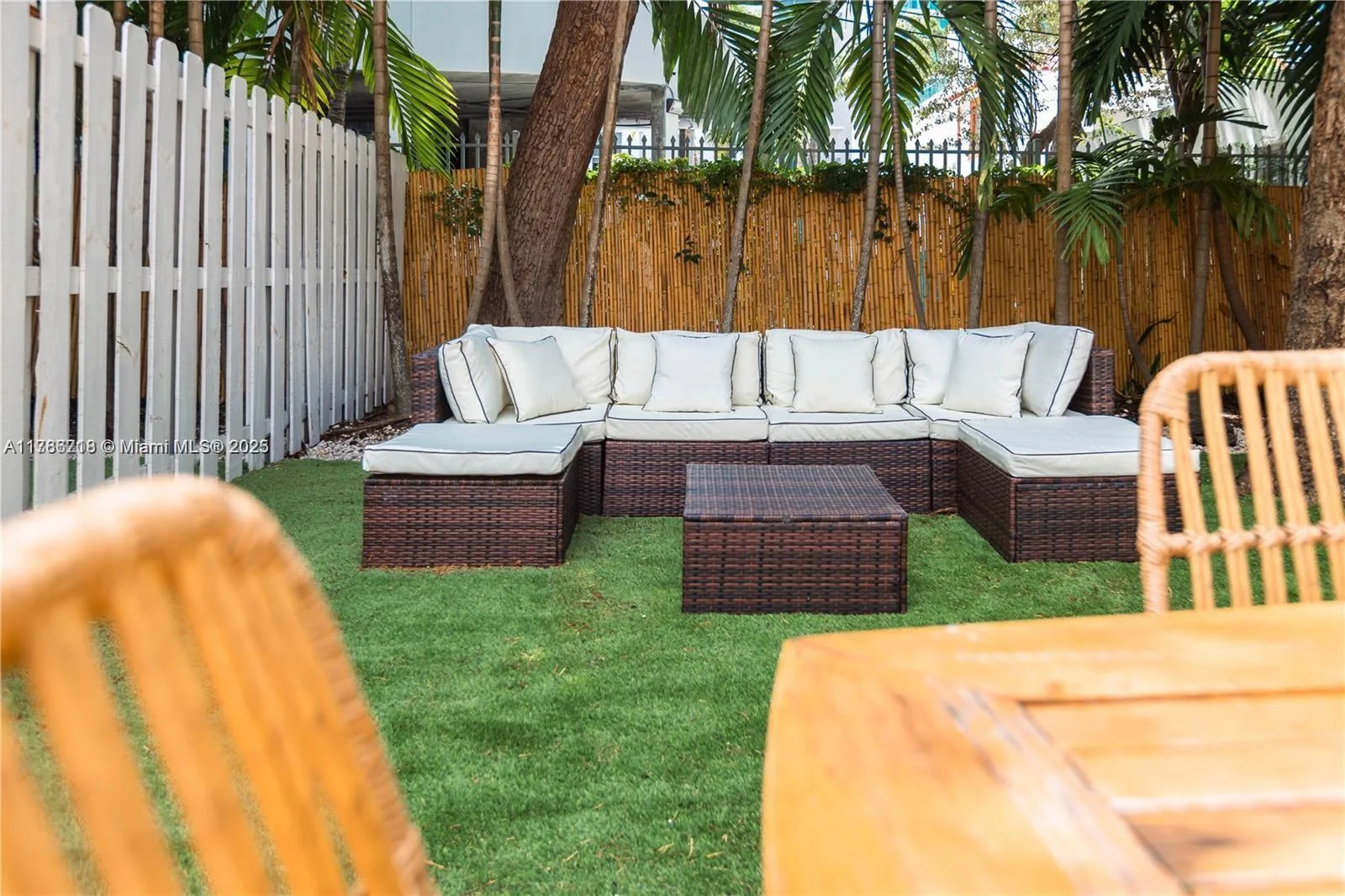 426 NE 26th St, Miami, FL 33137 photo 7