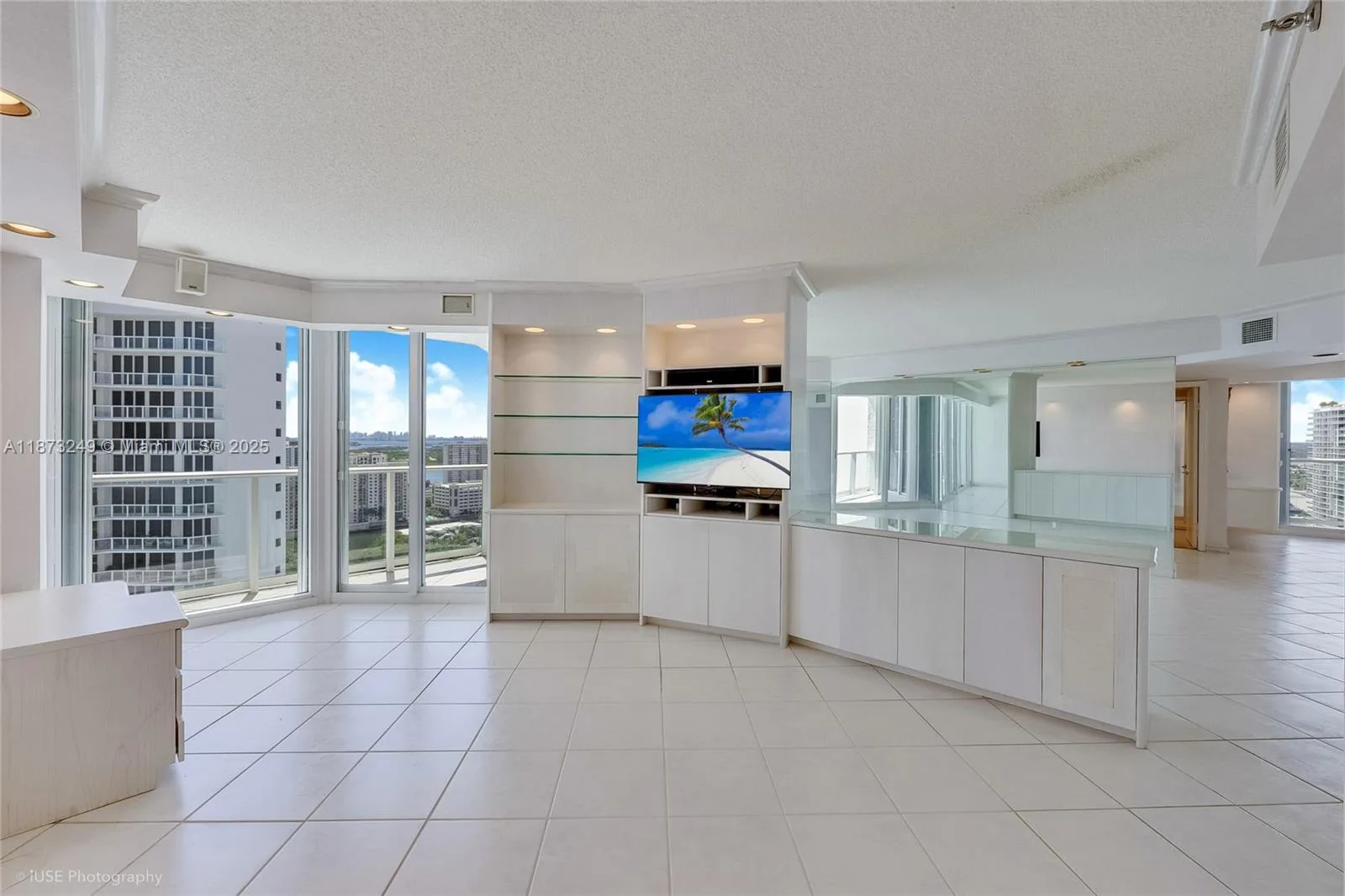 16445 Collins Ave # 2628, Sunny Isles Beach, FL 33160 photo 9