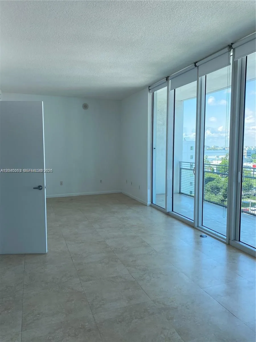 350 NE 24th St # 813, Miami, FL 33137 photo 3