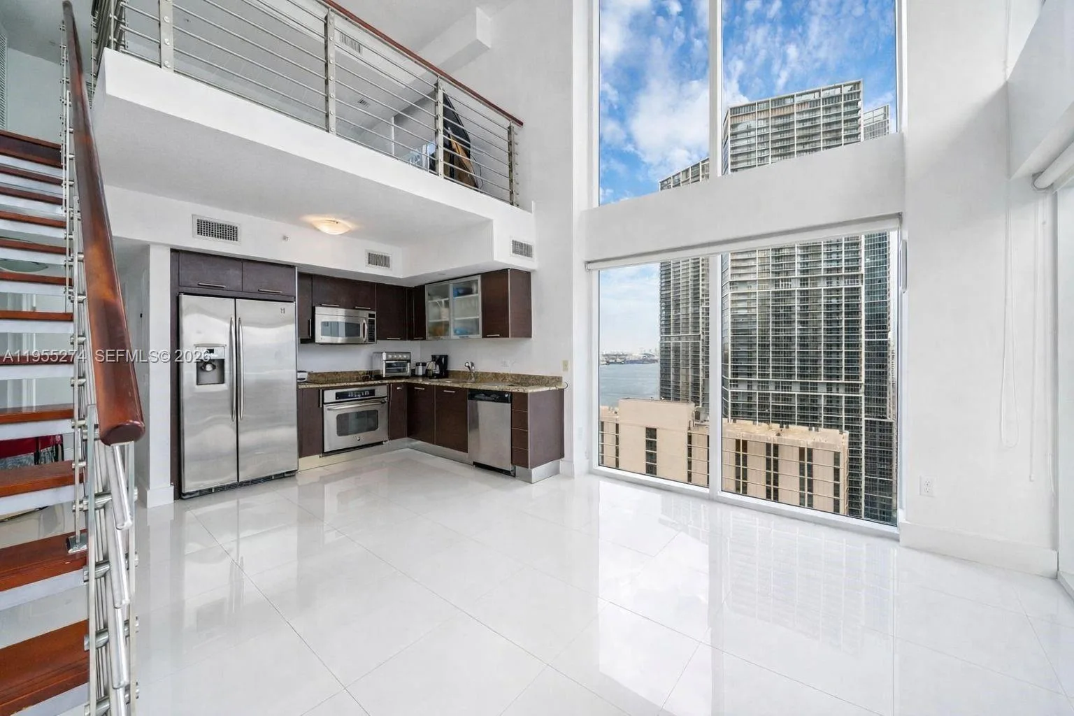 41 SE 5th St # 1202, Miami, FL 33131
