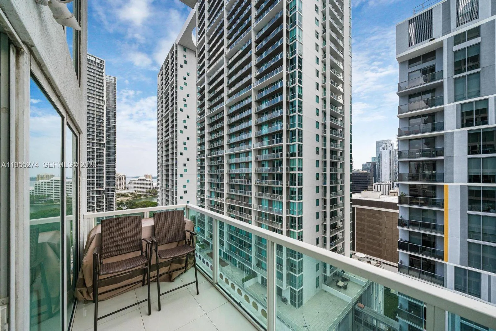 41 SE 5th St # 1202, Miami, FL 33131 photo 5