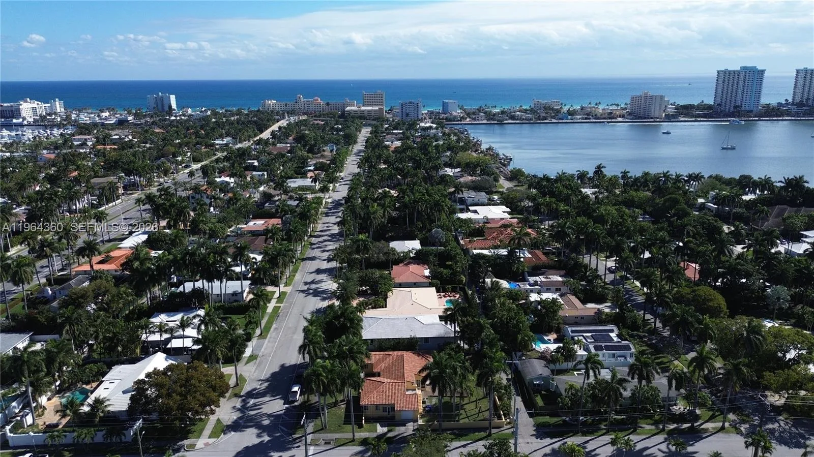1000 Harrison St, Hollywood, FL 33019 photo 4