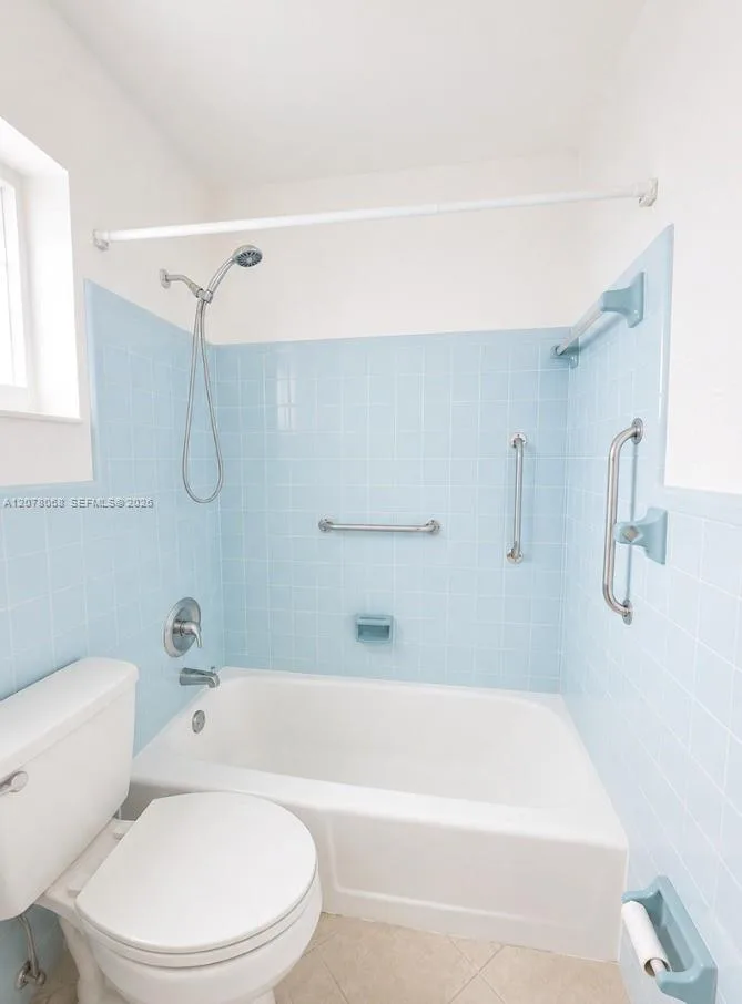 1231 NE 23rd Ave # 3, Pompano Beach, FL 33062 photo 6