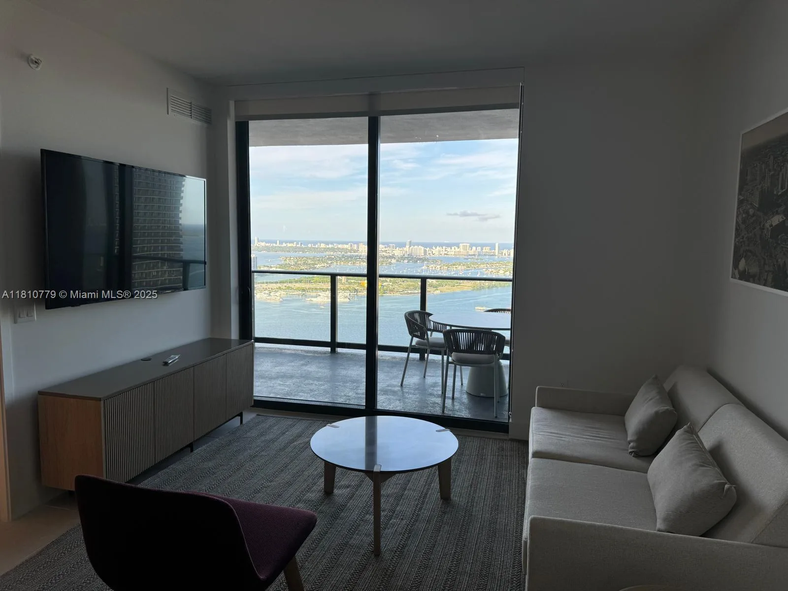 159 NE 6TH ST # 4215, Miami, FL 33132 photo 6