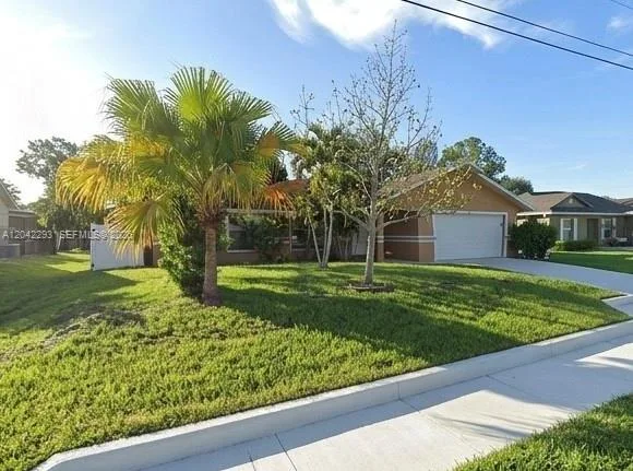 1925 SE Floresta Dr, Port St. Lucie, FL 34983 photo 2