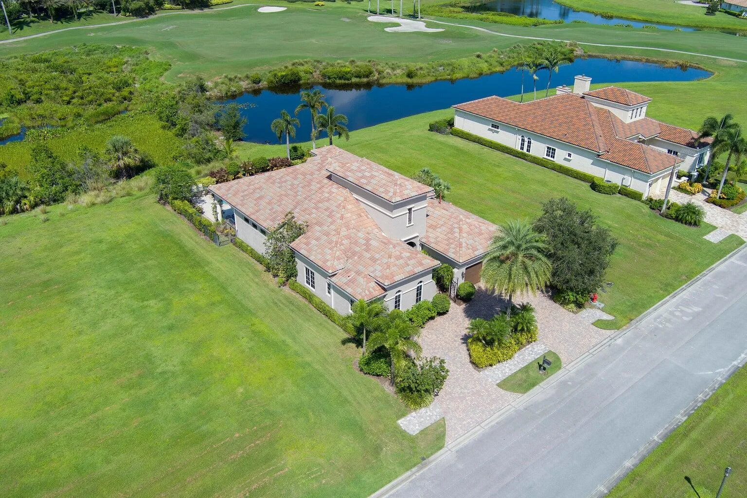 138 SE Via San Marino, Port St. Lucie, FL 34984