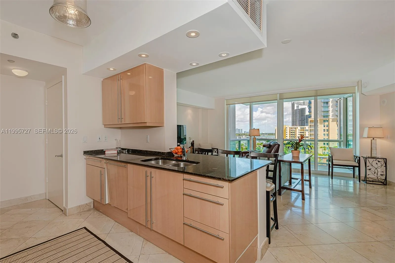 1000 S Pointe dr # 906, Miami Beach, FL 33139 photo 5