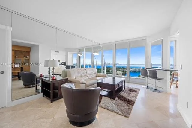 4779 Collins Ave # 3206, Miami Beach, FL 33140