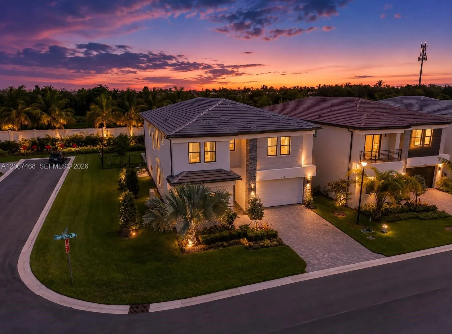 8151 Laurel Falls Dr, Boca Raton, FL 33496