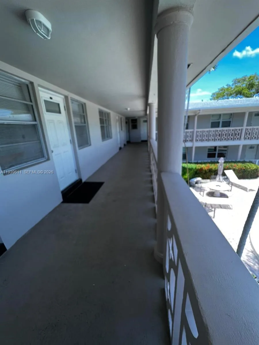 2701 NE 1st St # 203, Pompano Beach, FL 33062 photo 2