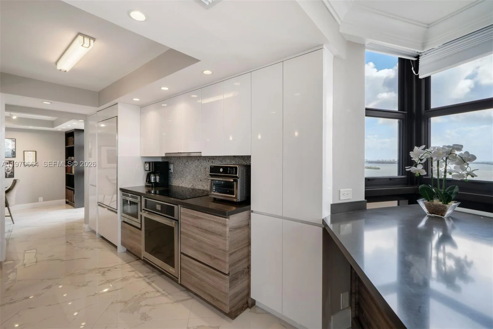 2000 Towerside Ter # PH2, Miami, FL 33138 photo 11