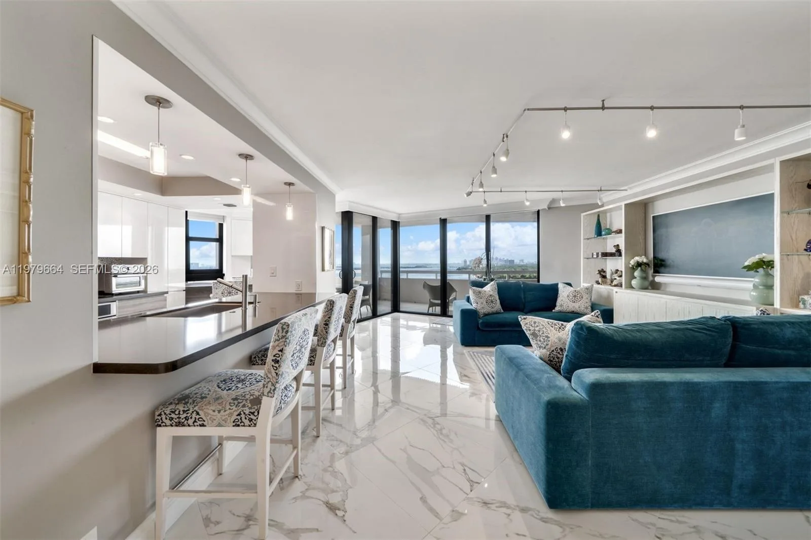 2000 Towerside Ter # PH2, Miami, FL 33138 — zdjęcie 3