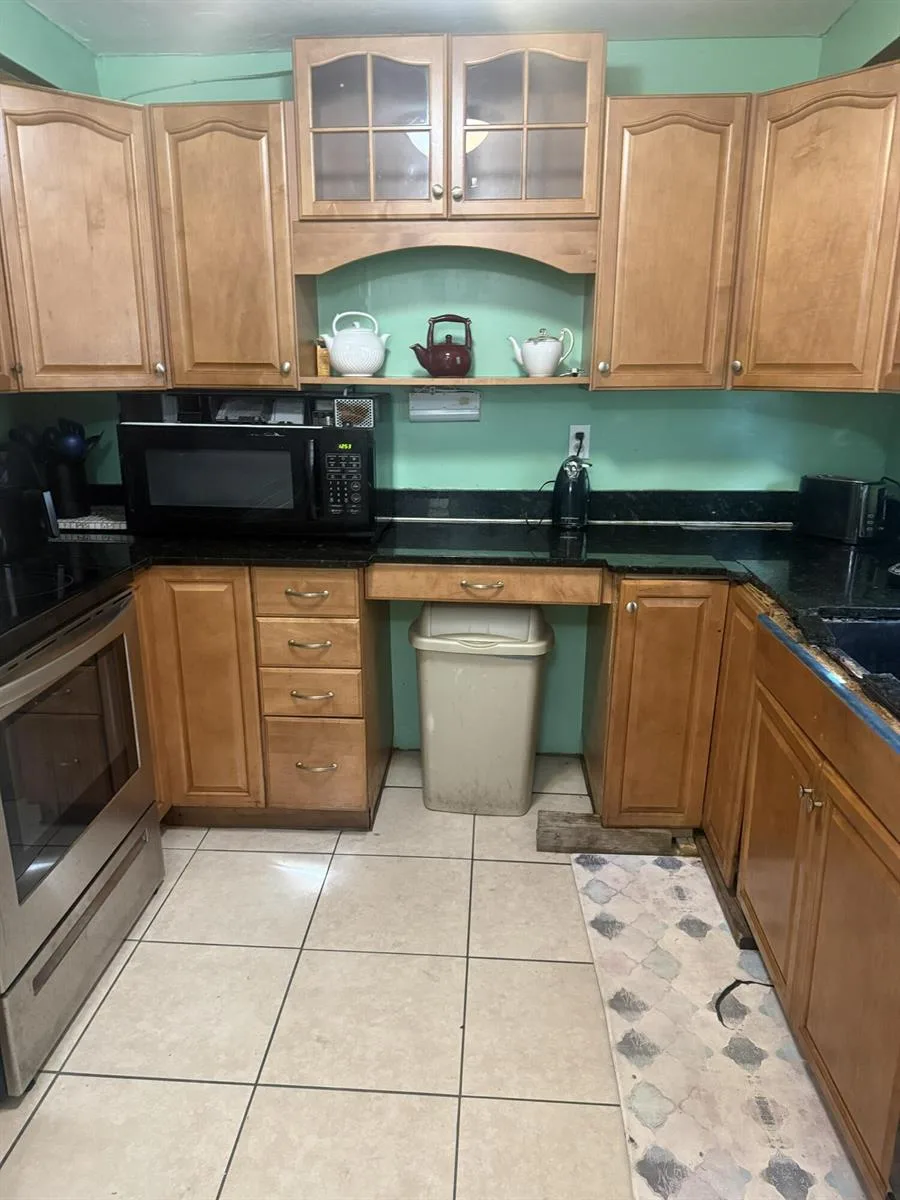2071 NW 29th Terrace, Fort Lauderdale, FL 33311 photo 3