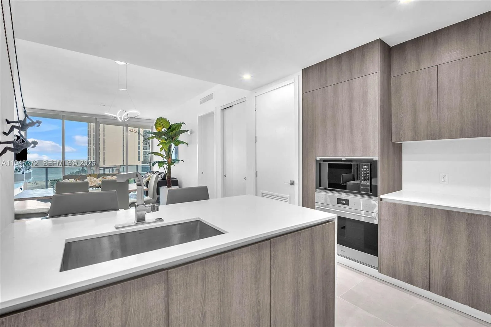 17550 Collins Ave # 504, Sunny Isles Beach, FL 33160 photo 5