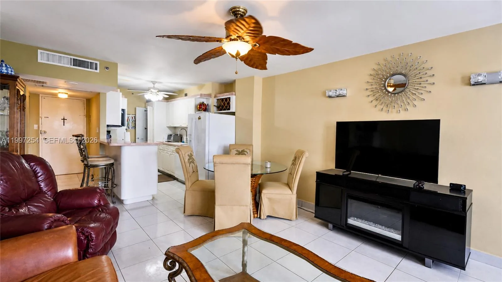 100 Lincoln Rd # 422, Miami Beach, FL 33139