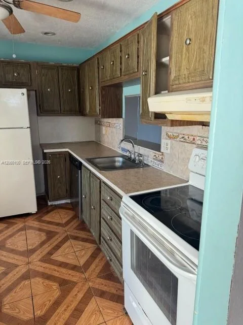 4140 NW 44th Ave # 413, Lauderdale Lakes, FL 33319 photo 11