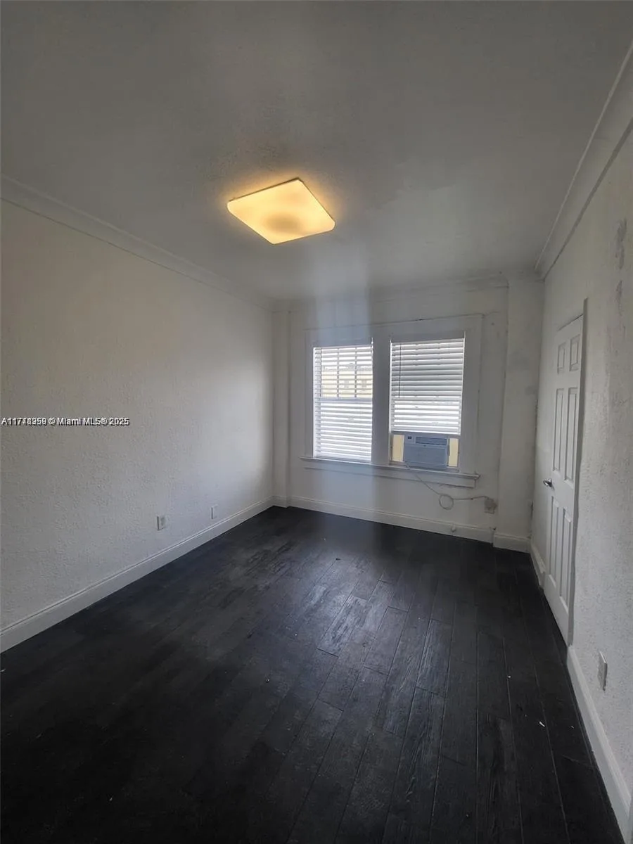 1611 Michigan Ave # 25, Miami Beach, FL 33139 photo 2