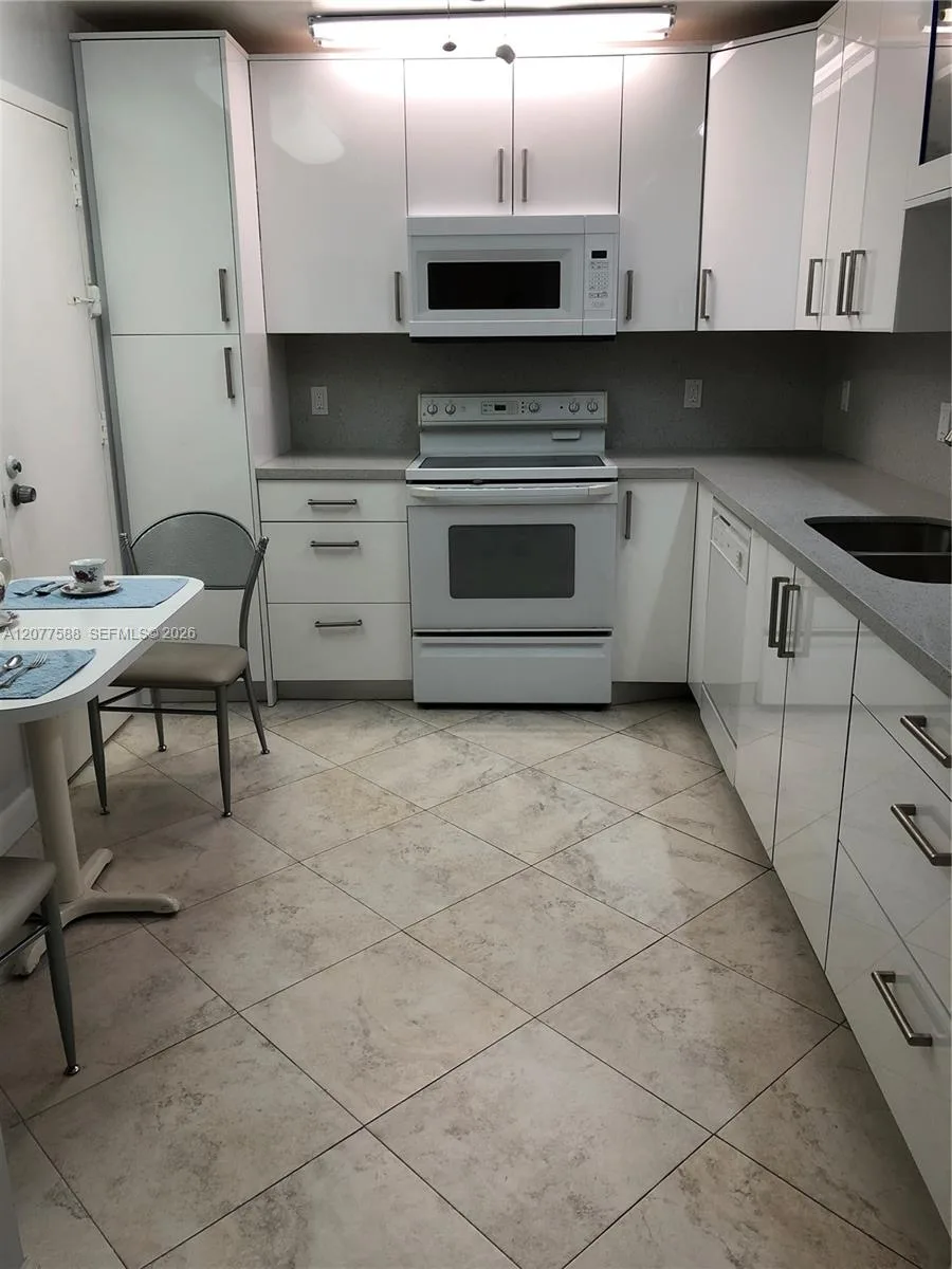 1890 S Ocean Dr *Seasonal* # 2001, Hallandale Beach, FL 33009 photo 6