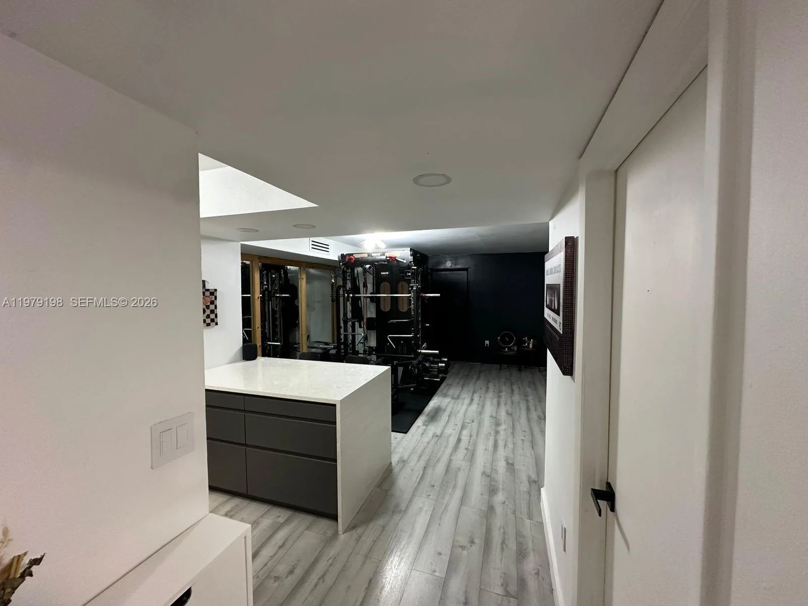931 NE 199th St # 102-22, Miami, FL 33179 photo 4