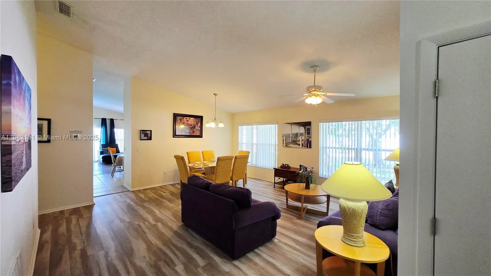 550 Castlemain Cir, Davenport, FL 33897 photo 4