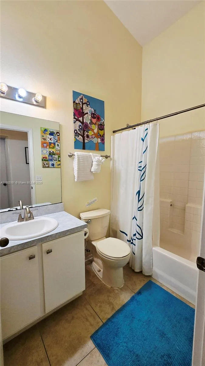 550 Castlemain Cir, Davenport, FL 33897 photo 5