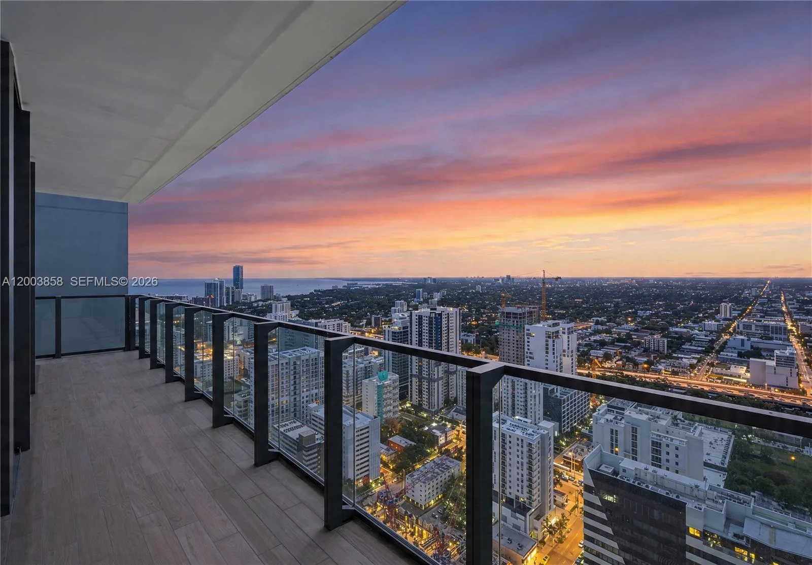 88 SW 7th St # 3710, Miami, FL 33130