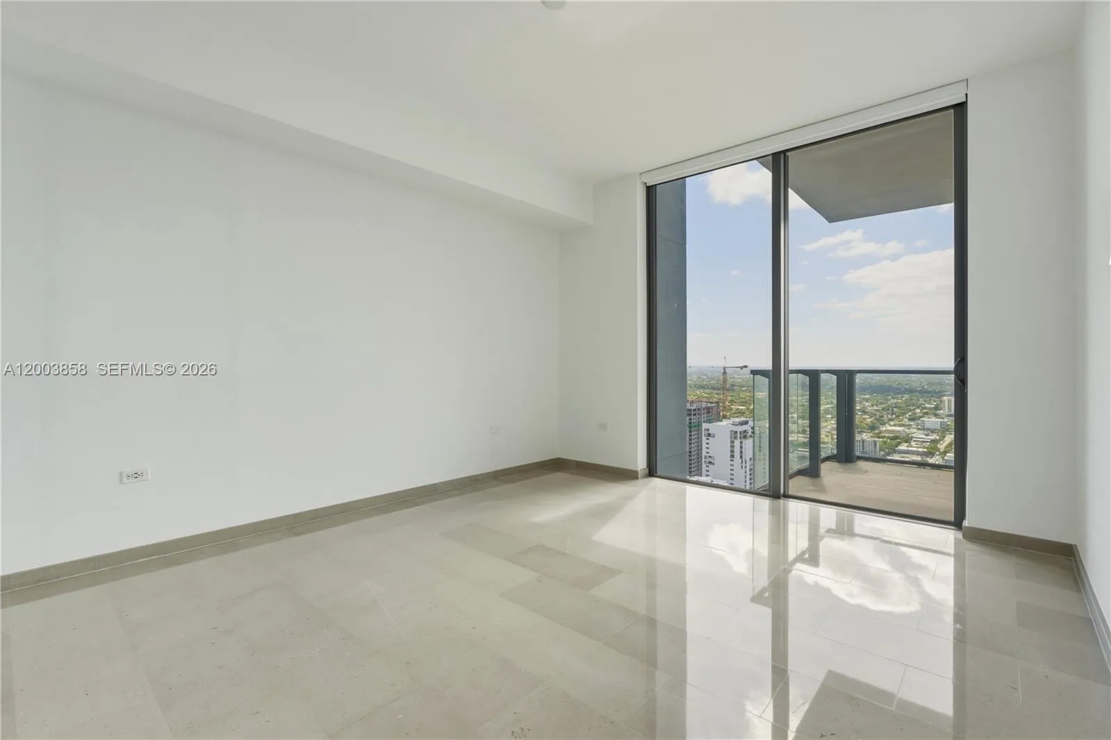 88 SW 7th St # 3710, Miami, FL 33130 photo 12