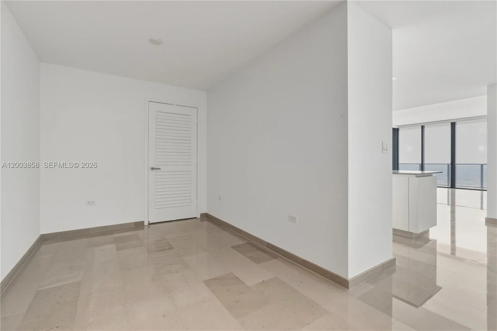 88 SW 7th St # 3710, Miami, FL 33130 photo 9