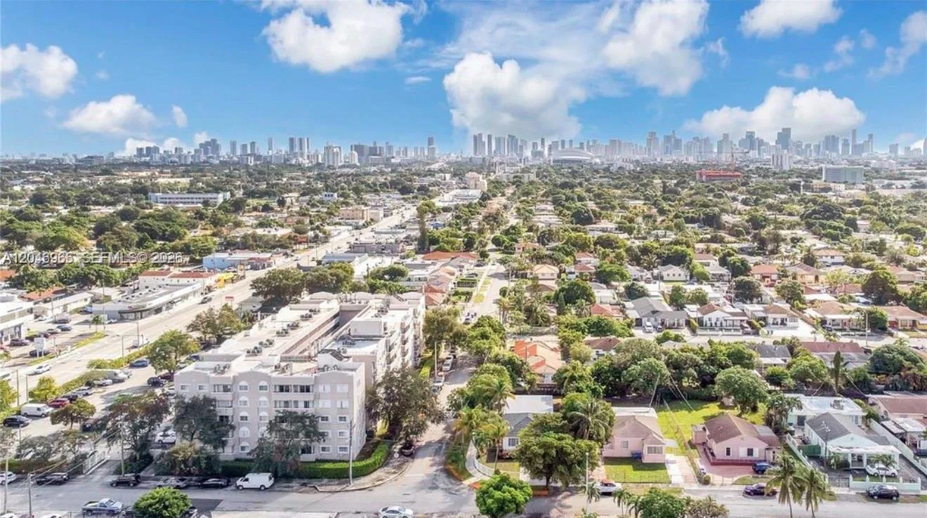 521 NW 33rd Ave # 1, Miami, FL 33125 photo 3