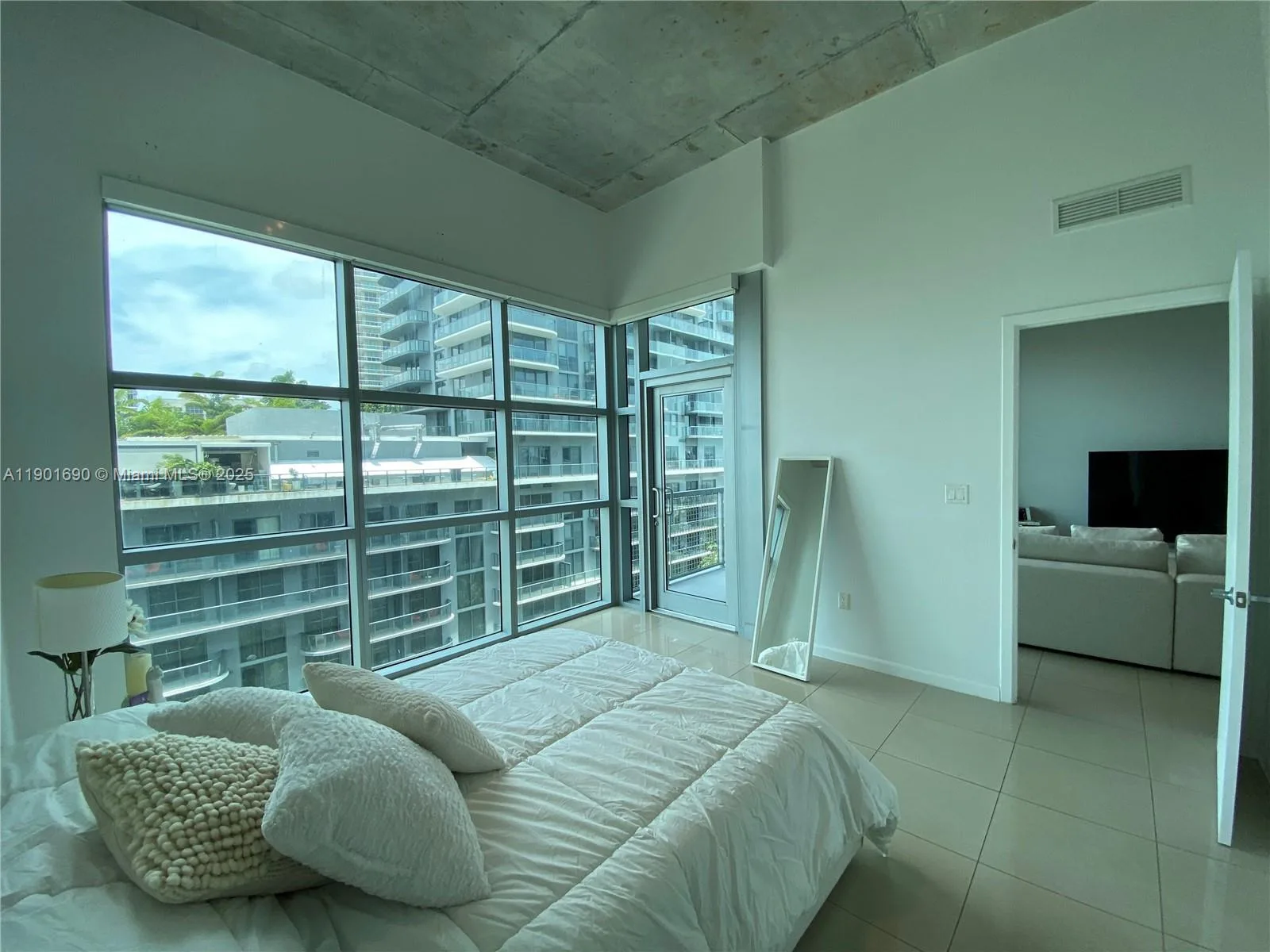 3301 NE 1st Ave # M0706, Miami, FL 33137 photo 10