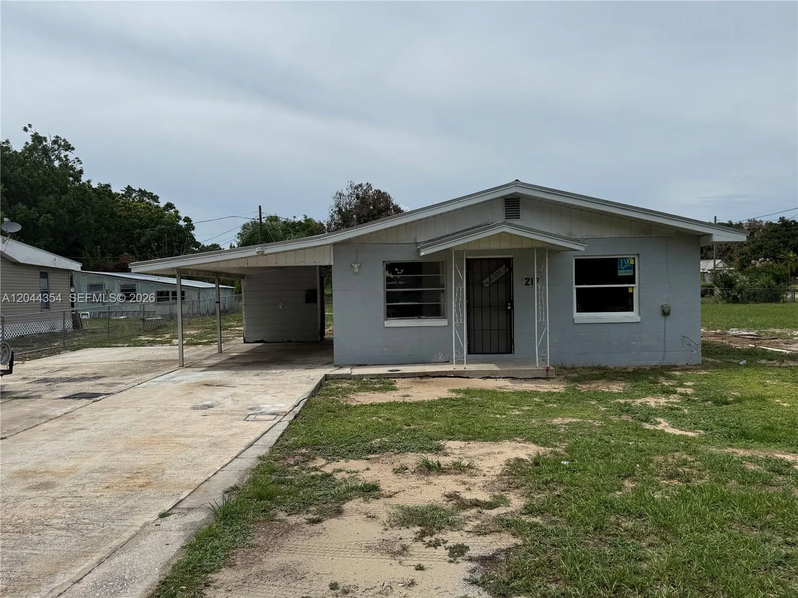 217 Palmetto St, Lake Placid, FL 33852