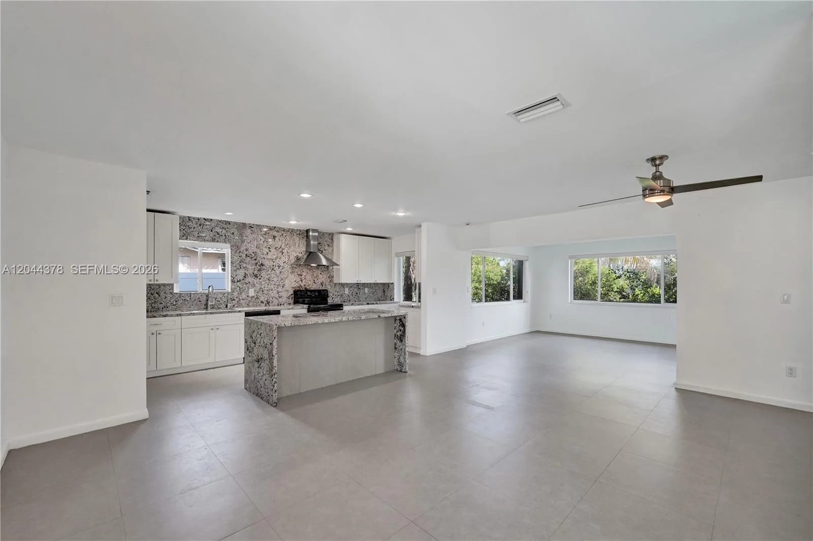4311 Hayes St, Hollywood, FL 33021 photo 4