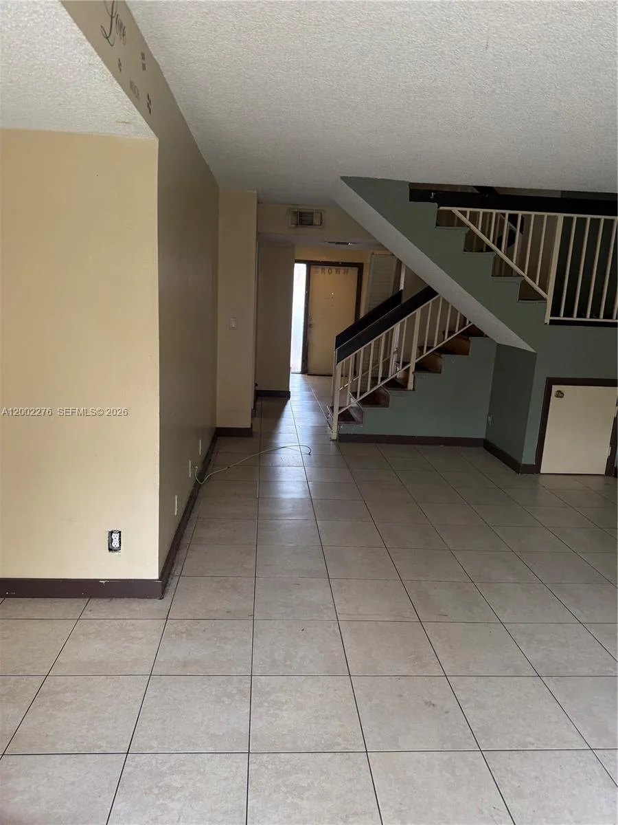 8024 NW 27th Ct, Sunrise, FL 33322 photo 3