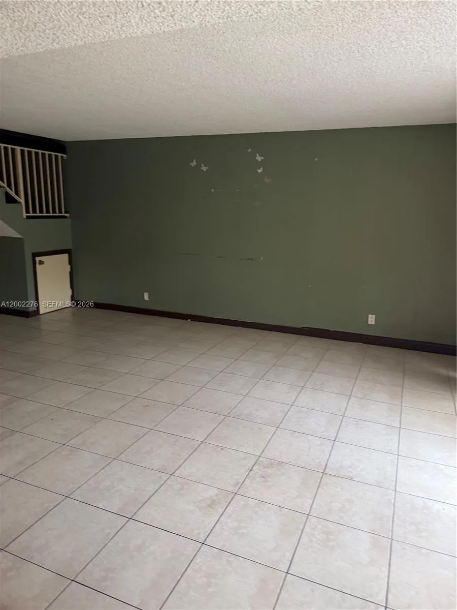 8024 NW 27th Ct, Sunrise, FL 33322 photo 4