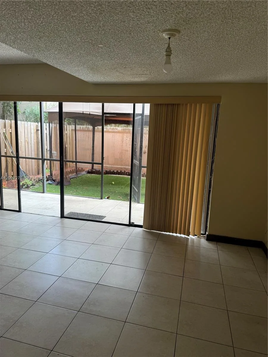 8024 NW 27th Ct, Sunrise, FL 33322 photo 5