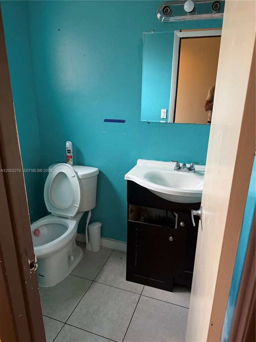 8024 NW 27th Ct, Sunrise, FL 33322 photo 6