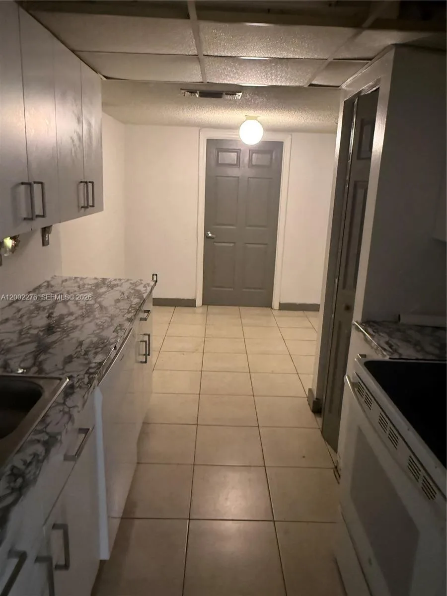 8024 NW 27th Ct, Sunrise, FL 33322 photo 7