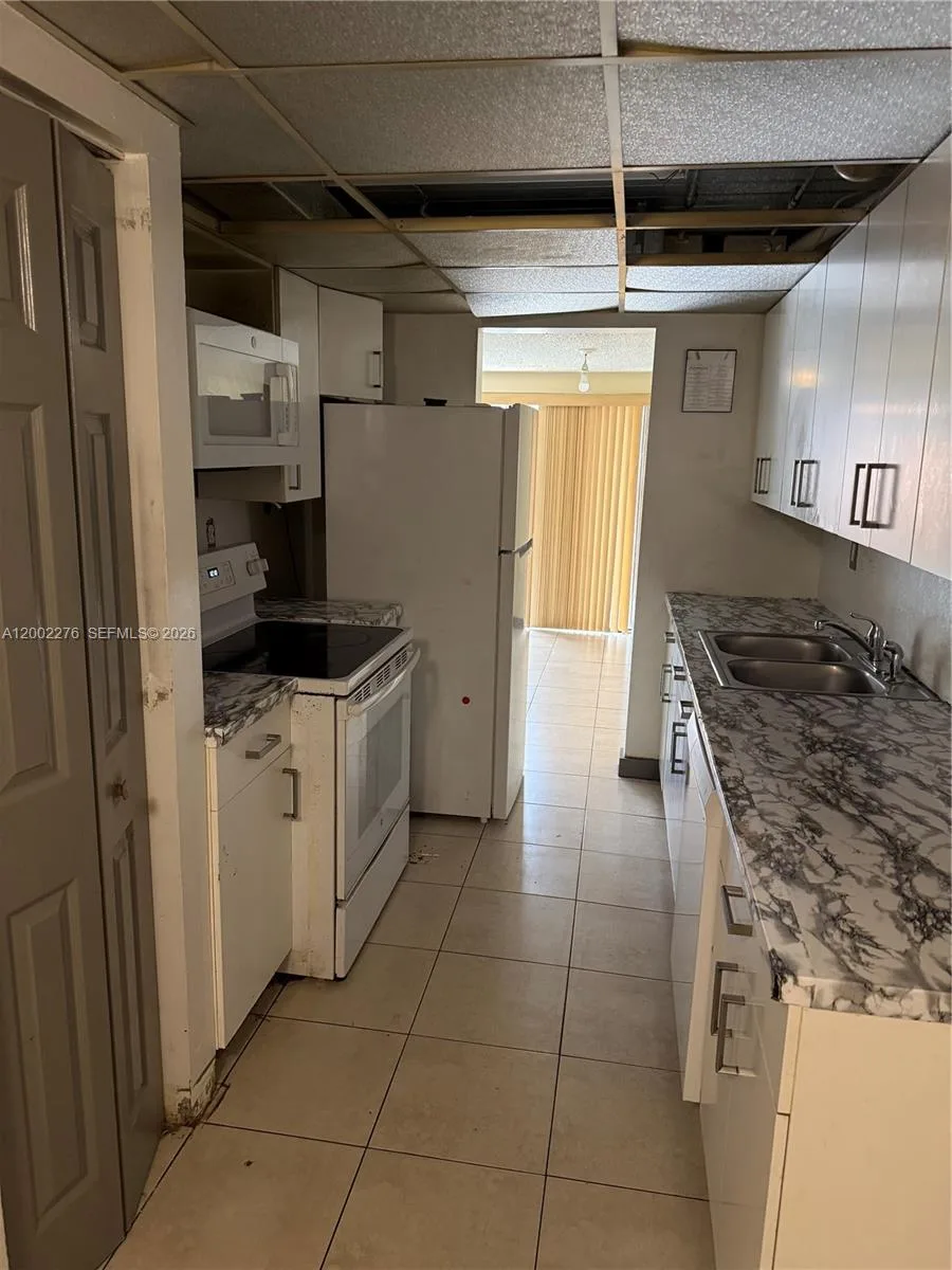8024 NW 27th Ct, Sunrise, FL 33322 photo 8