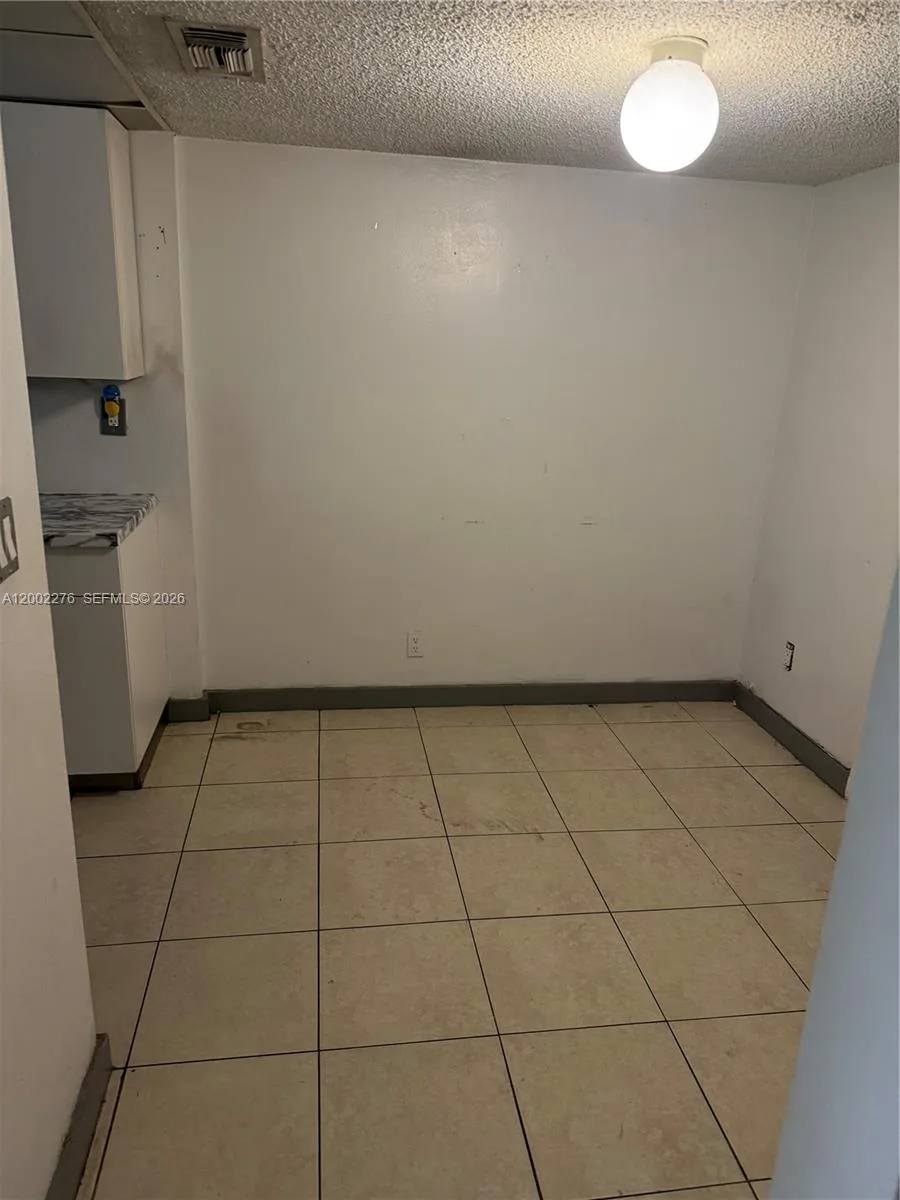 8024 NW 27th Ct, Sunrise, FL 33322 photo 9