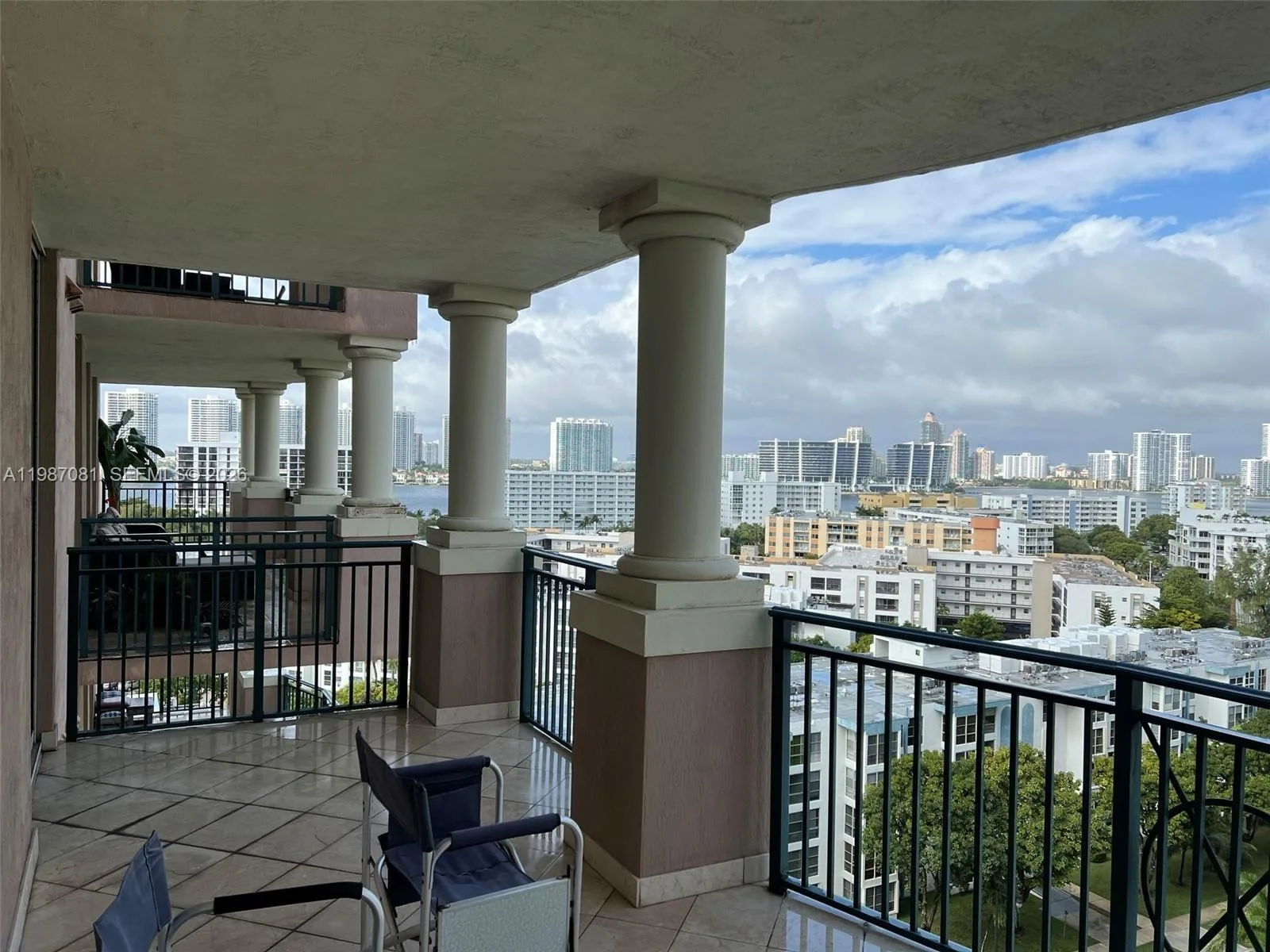 17555 Atlantic Blvd # 1207, Sunny Isles Beach, FL 33160 photo 4