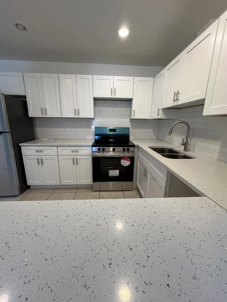 4129 NW 88th Avenue # 202, Coral Springs, FL 33065