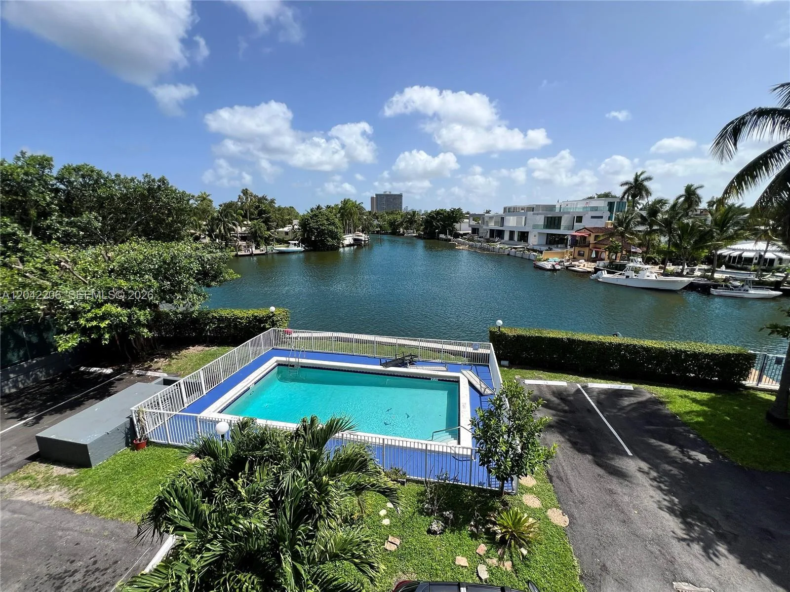 860 NE 78th St # 303, Miami, FL 33138 photo 3