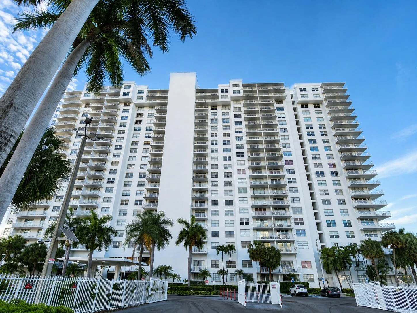 2801 NE 183rd Street # Unit 1502w, Aventura, FL 33160
