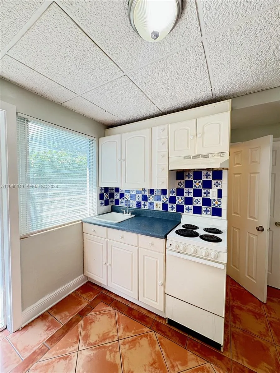 1919 Thomas St # 2, Hollywood, FL 33020 photo 2